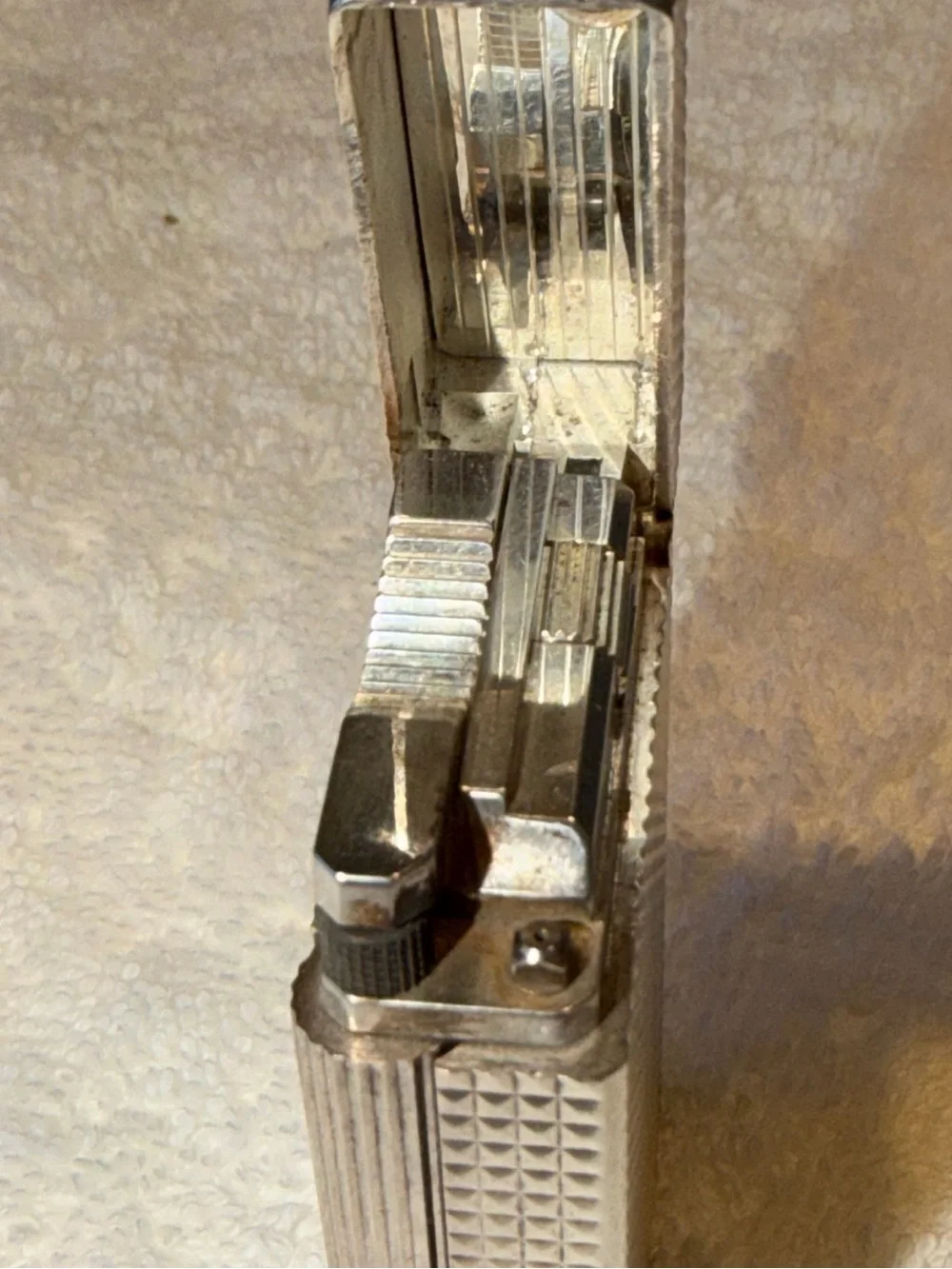 Silver Textured Men’s Lighter